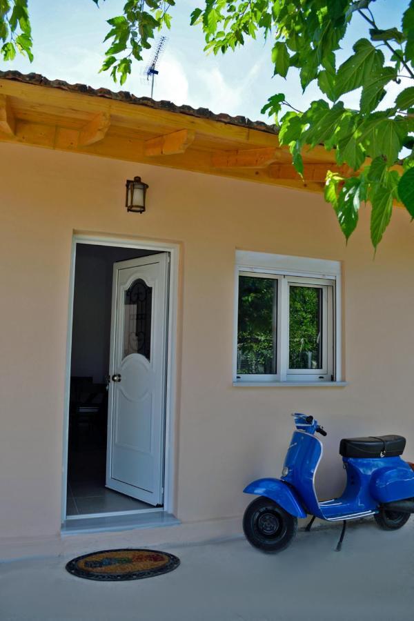 Le Di Olga * Lygia (Lefkada)